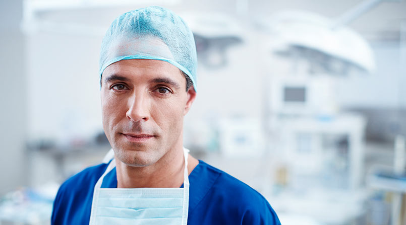 Como Escolher o Profissional Ideal para Cirurgias e Procedimentos Estéticos Faciais: Dicas para Garantir Segurança e Resultados